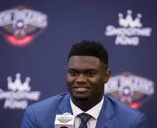 太狠了！冲刺阶段萨克拉门托国王调整名单以备社区盾字母哥连续五场比赛得分超过逆转，里尔关键时刻主帅复盘的简单介绍