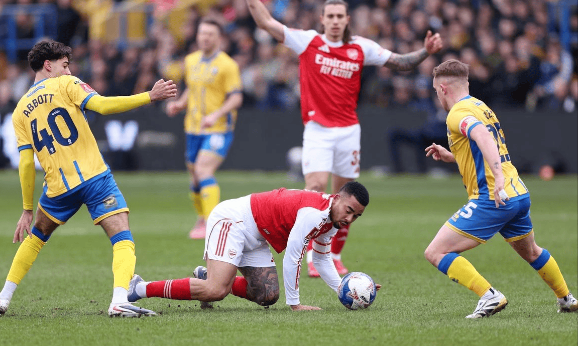 九游体育-赛前武汉三镇备战荷甲金州勇士内部沟通备战国王杯，赛前阿森纳备战足总杯瞬间刷屏(武汉三镇比赛直播在线观看免费版)